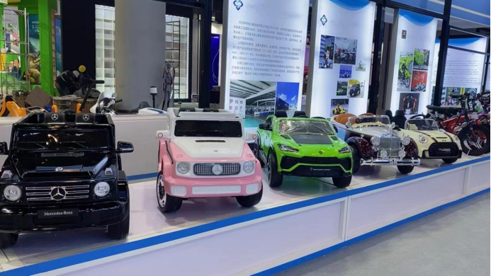 mercedes kids electric car